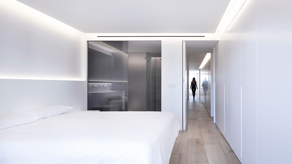 Vivienda GC, reforma integral y diseño de interior en el centro histórico de Valencia por onside - dormitorio