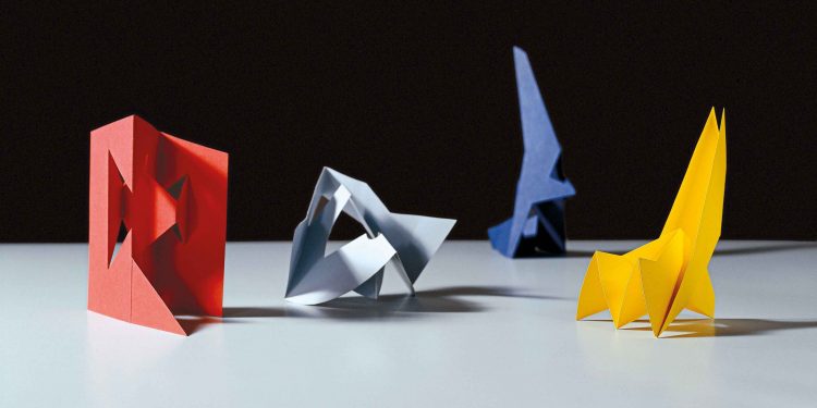 La primera retrospectiva dedicada a Bruno Munari en España