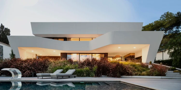 Descubre White Stone House: una joya arquitectónica de ON-A en Barcelona